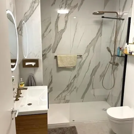 Apartment Silver Beach Holiday Apartman Ezustpart