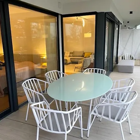 Apartment Silver Beach Holiday Apartman Ezustpart