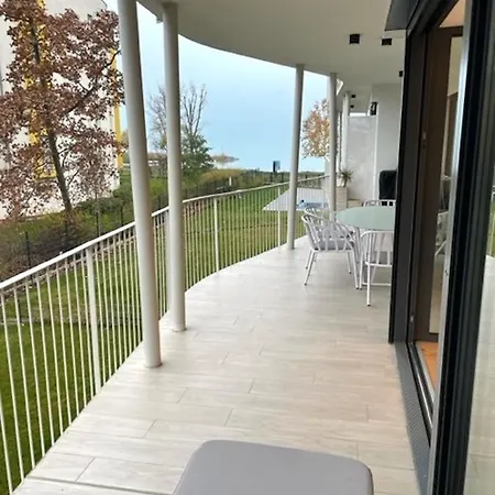 Apartment Silver Beach Holiday Apartman Ezustpart
