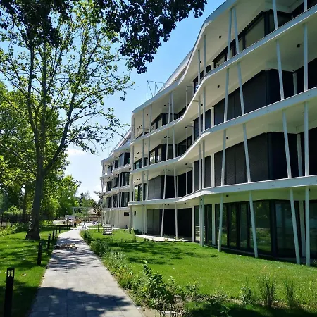 Silver Beach Holiday Apartman Ezustpart * Siofok